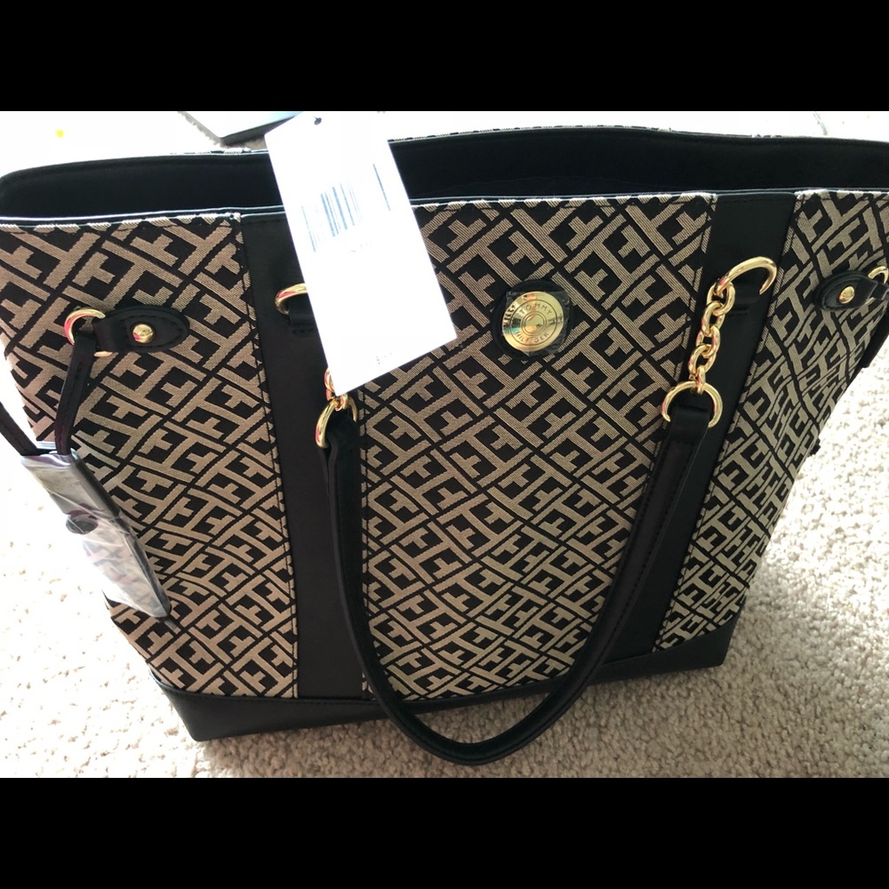 Tommy Hilfiger tote